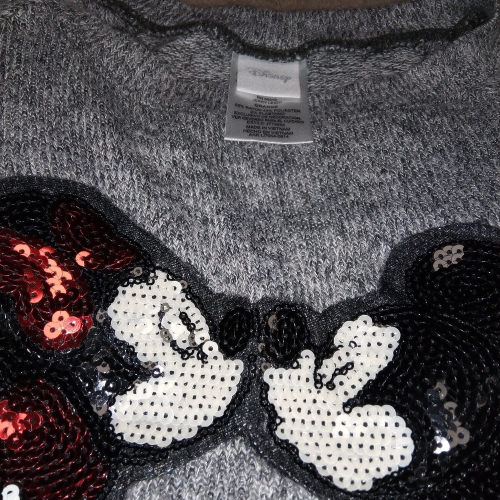 MICKEY AND MINNIE MOUSE SWEATER!!!!
